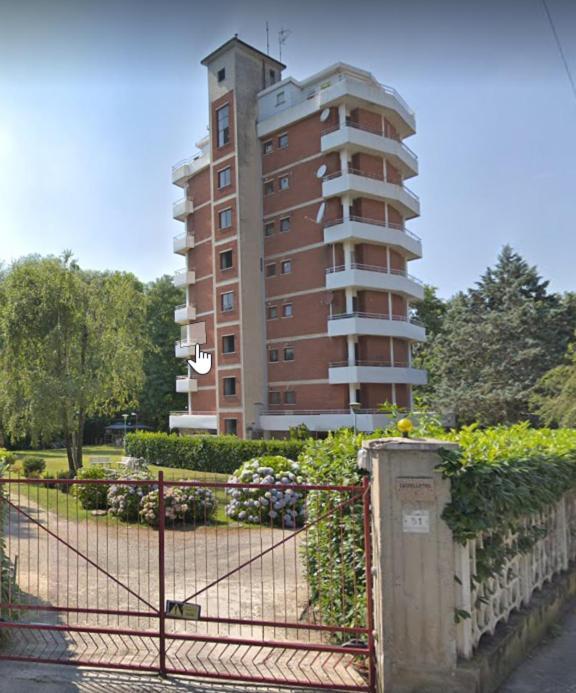 Lake Maggiore 2 Minutes Apartment Dormelletto Luaran gambar