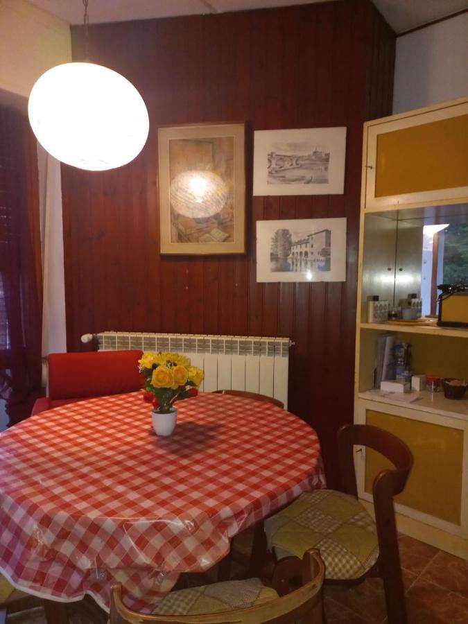 Lake Maggiore 2 Minutes Apartment Dormelletto Luaran gambar